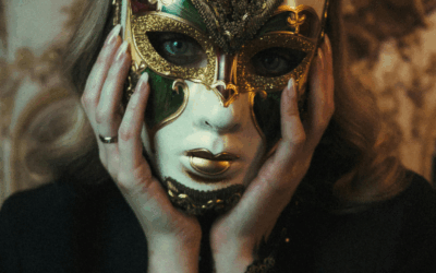 Die Maske ablegen: Sara